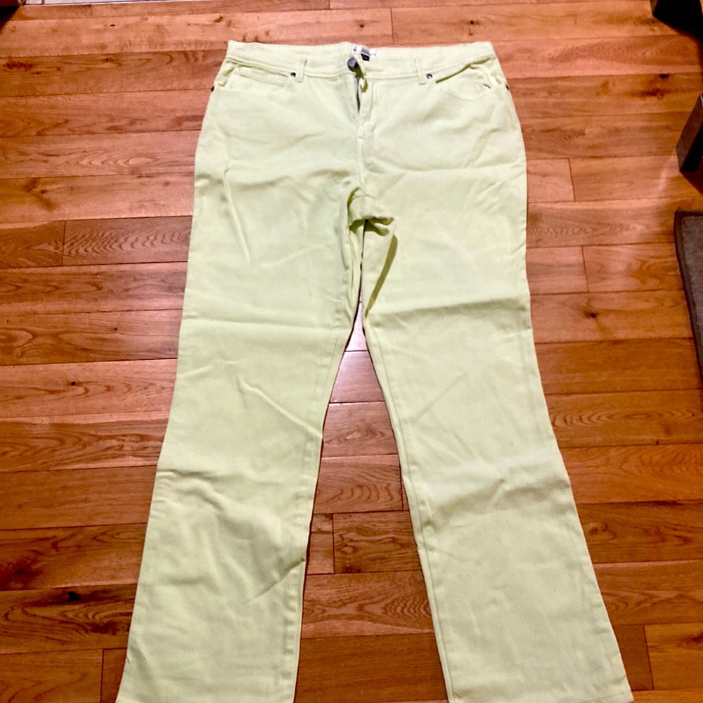 Northern reflections, yellow jeans